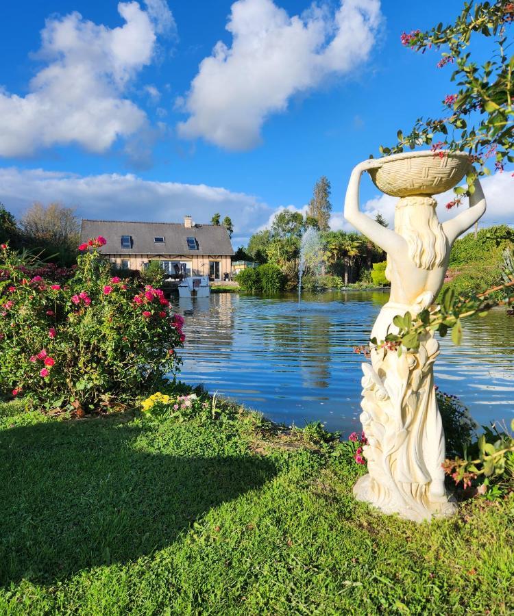 Domaine Du D-Day Bed & Breakfast Saint-Come-du-Mont Luaran gambar
